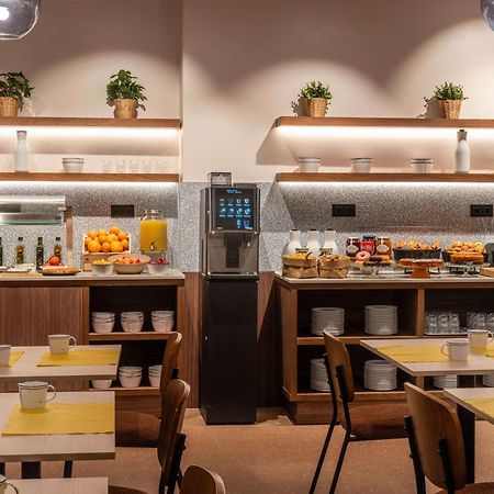 Готель Ibis Styles Zaragoza Ramiro I Екстер'єр фото