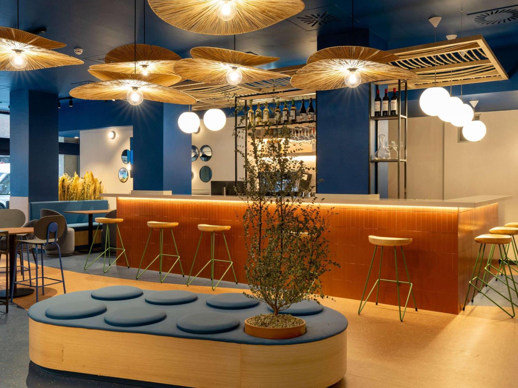 Готель Ibis Styles Zaragoza Ramiro I Екстер'єр фото